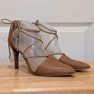 3/$30 GUC Lucky Brand 10 Sabreena Brown Leather Lace Up Heels